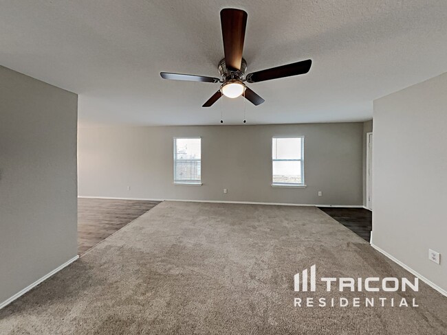 Foto del edificio - 1720 Vineridge Ln