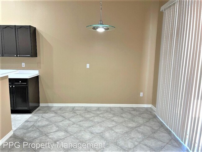 Foto del edificio - 4 br, 2 bath House - 328 S Rock Harbor Dr