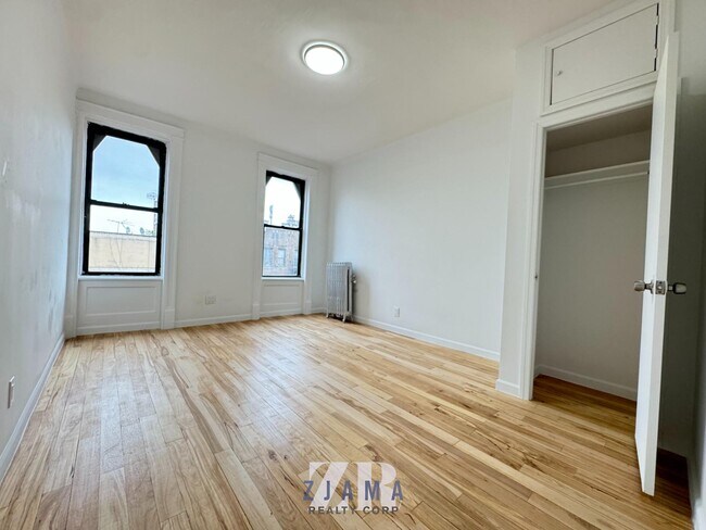 Foto del edificio - 860 Nostrand Ave