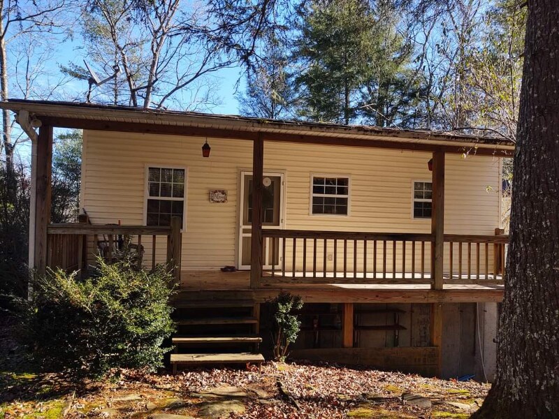 135 Shady Oak Ln Unit 1A, Blue Ridge, GA 30513 Room for Rent in Blue