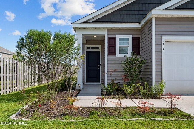 Building Photo - 207 Airlie Vista Ln