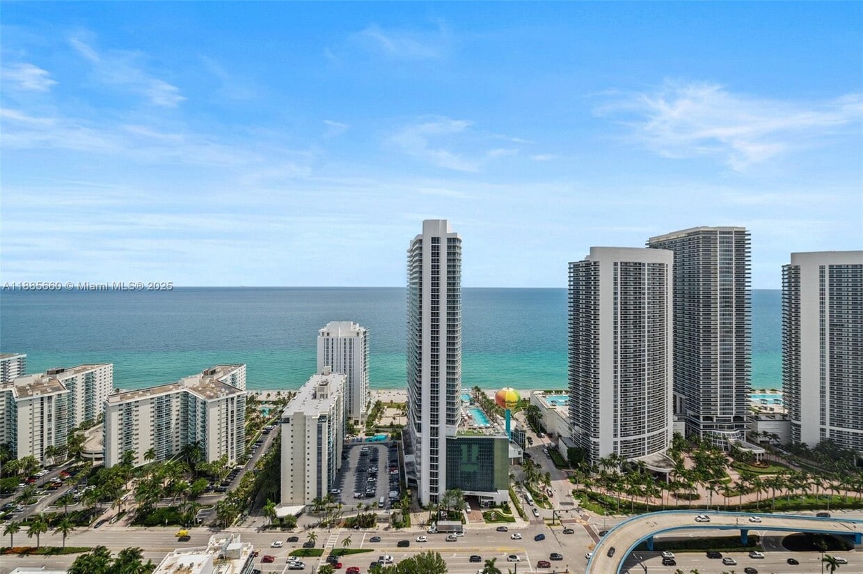Foto principal - 4010 S Ocean Dr