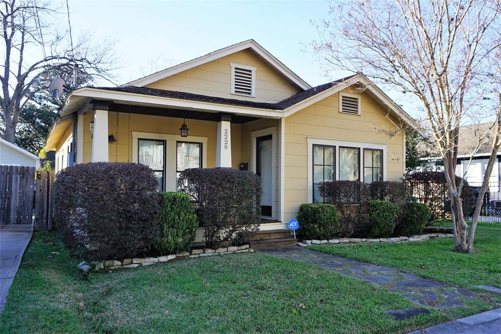 Foto principal - 2229 Singleton St