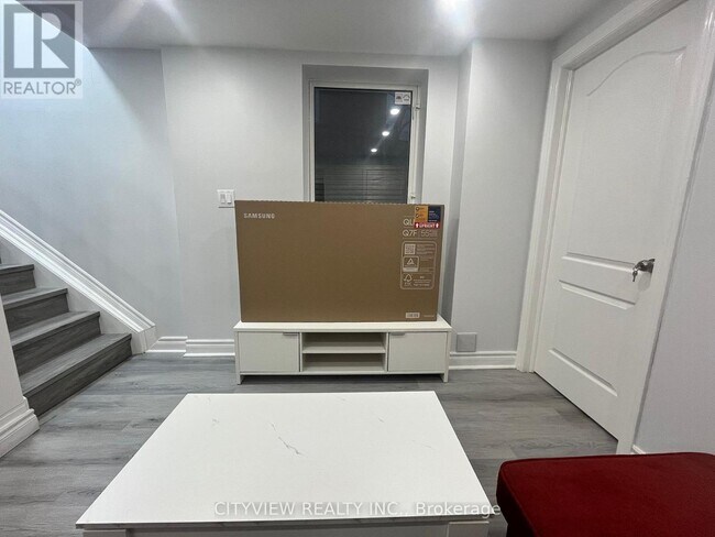 Photo du bâtiment - 3432 Fountain Park Ave