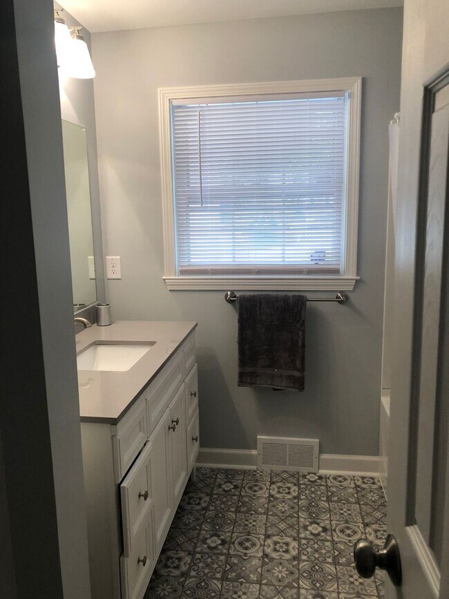 Foto del edificio - 1457 Brookwood Drive