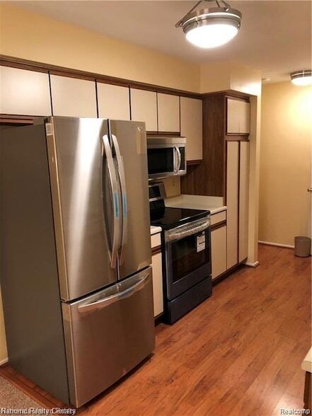 Foto del edificio - 43449 Arbor Way W