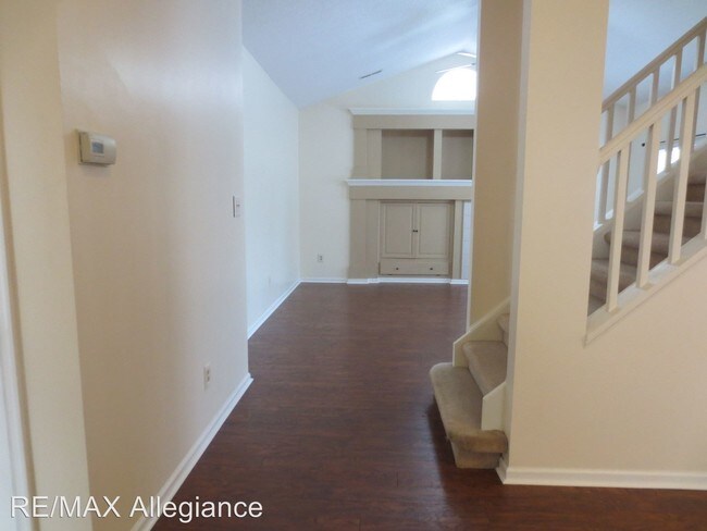 Building Photo - 3 br, 2.5 bath House - 1204 RAYNOR DRIVE