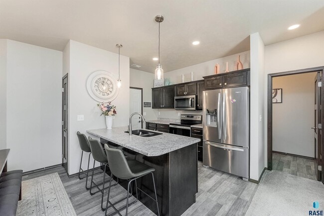 Building Photo - 6901 W Gresford Pl
