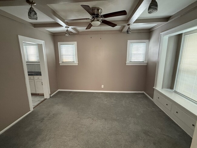 Building Photo - 174 Colony Crescent