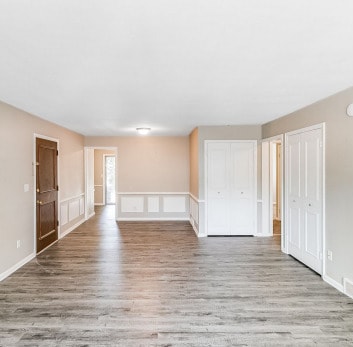 Building Photo - Creekwood Apartments