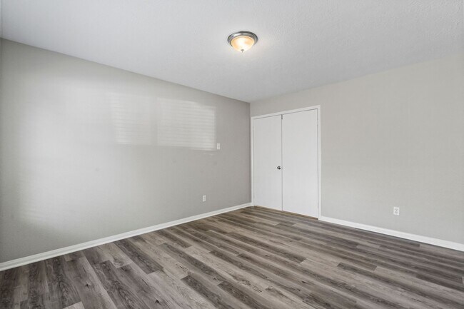 Building Photo - 20418 Cherry Haven Cir