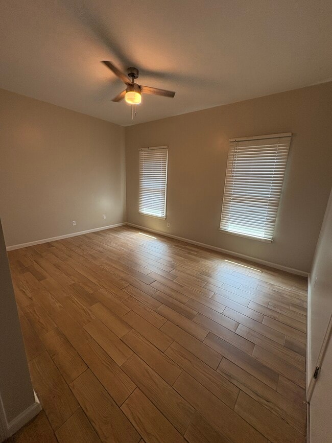 Building Photo - 3104 Woodley Terrace