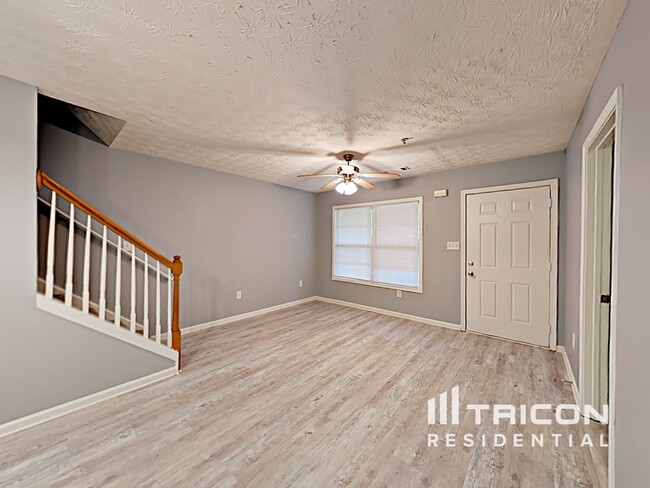Foto del edificio - 1038 Wedgewood Ct NE