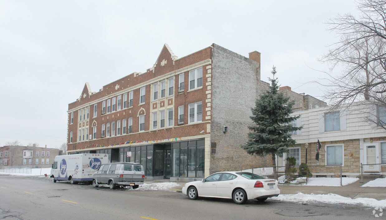 Foto principal - 6958 S Wentworth Ave