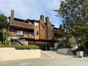 Building Photo - 804 Torrance St