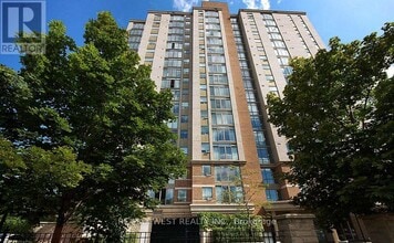Building Photo - 200 Burnhamthorpe Rd E