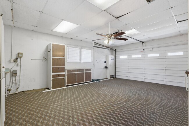 Foto del edificio - 5601 Forest Hills Dr