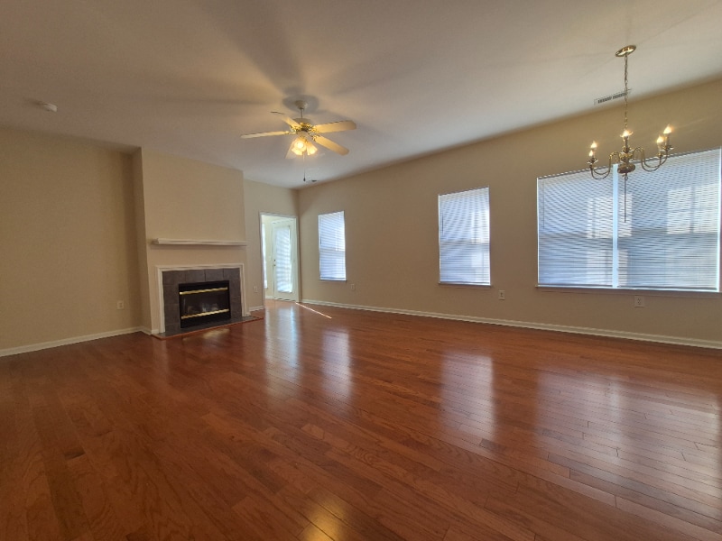 Foto principal - 2223 Locksley Woods Dr