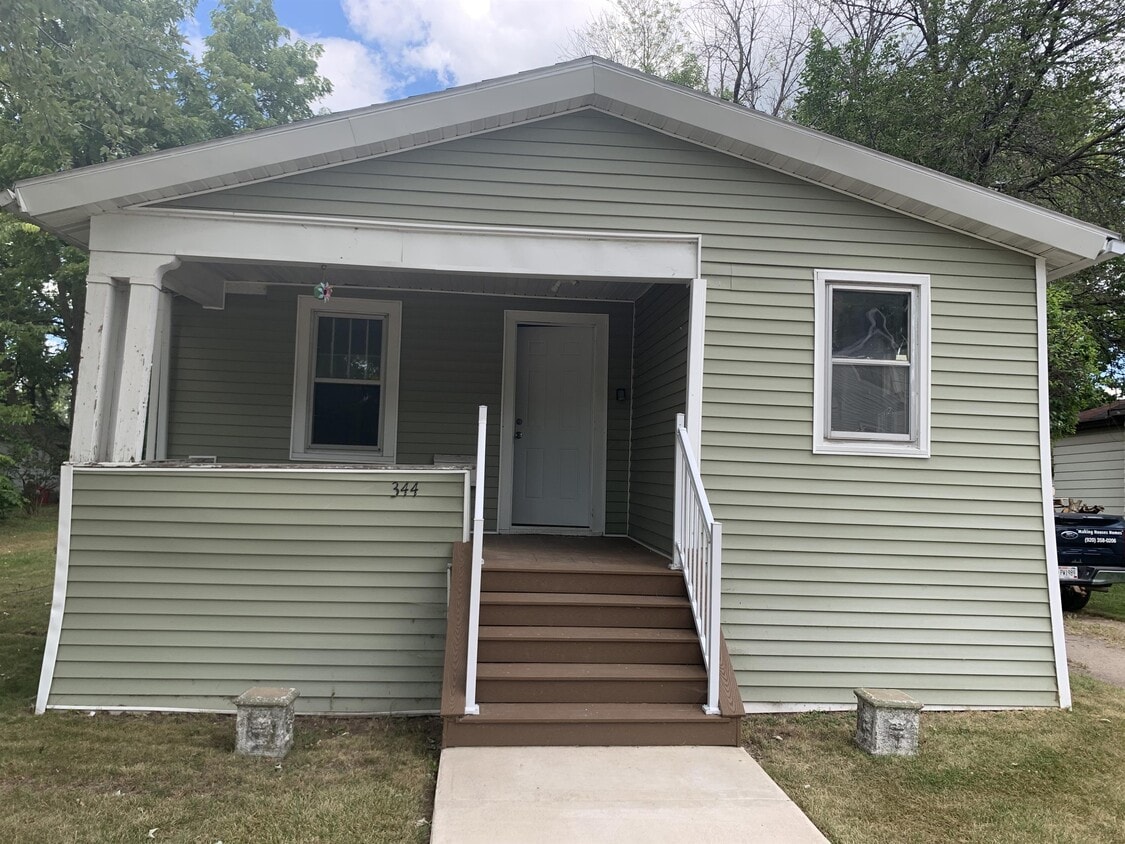 344 Washington, Neenah, WI 54956 House Rental in Neenah, WI