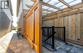 Building Photo - 70 Rockledge Dr
