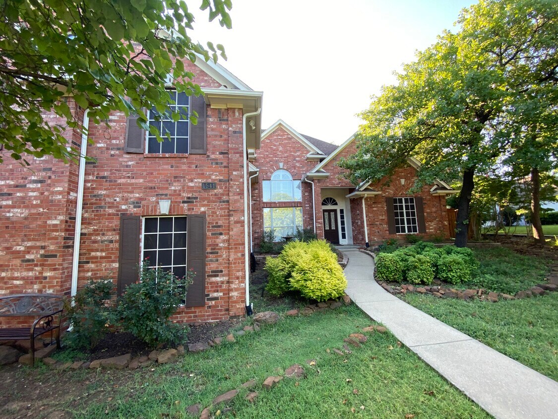 Foto principal - 1541 Valley Creek Rd