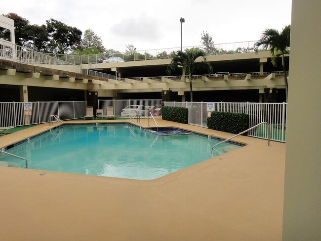 Building Photo - 98-450 Koauka Loop