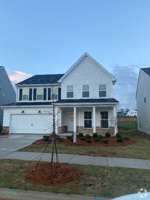 Moss Creek Village Apartments for Rent with Parking Concord, NC 3