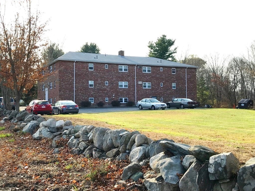 45 Maynard St Unit 05, Westborough, MA 01581 Room for Rent in