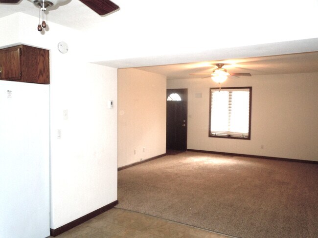 Foto del edificio - 1815 Parkview Dr