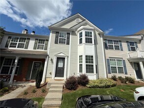 Building Photo - 1076 Prestwyck Ct