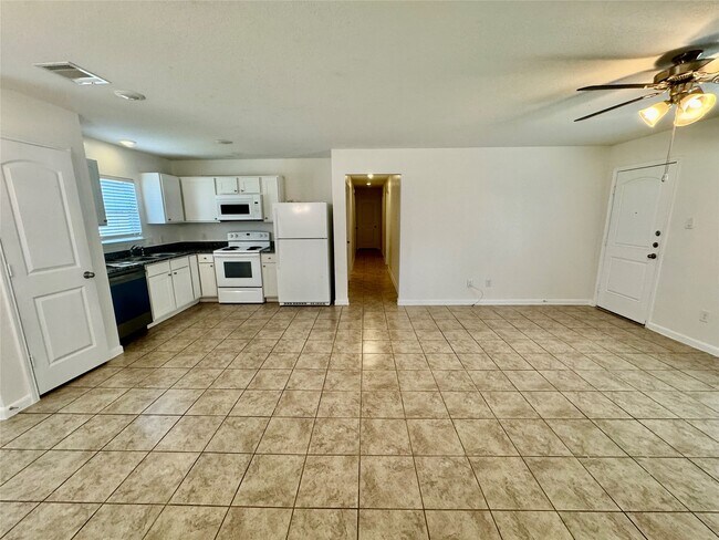 Foto del edificio - 26680 Pools Creek Dr