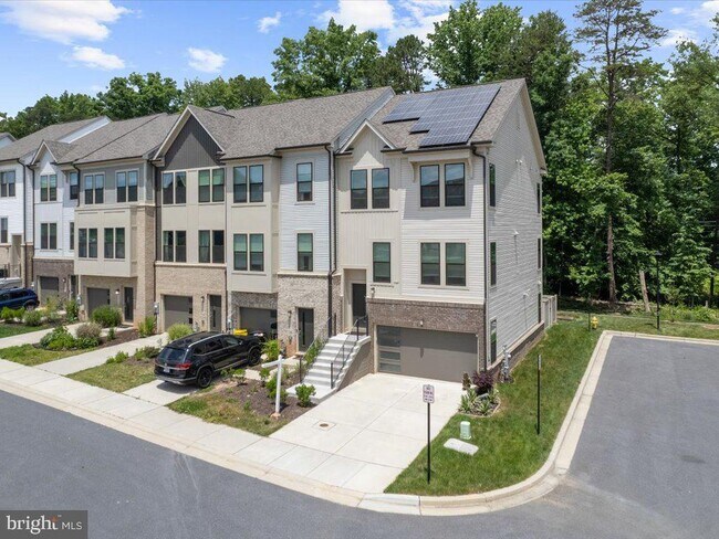 Building Photo - 3304 Pitch Pine Dr