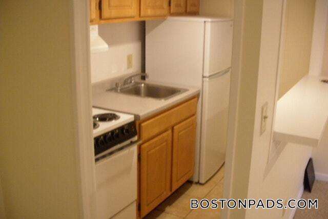 Building Photo - 62 Boylston St