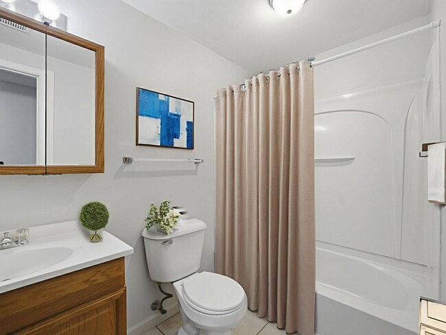 Building Photo - Cedarwood Crossings