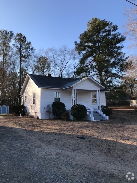 Building Photo - 141 Highland Ave