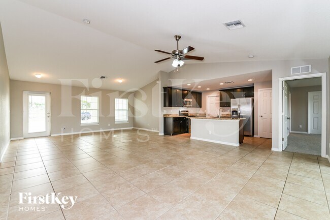 Foto del edificio - 617 SW 13th Terrace