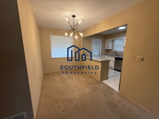 Building Photo - 7147 Bluecrest Dr