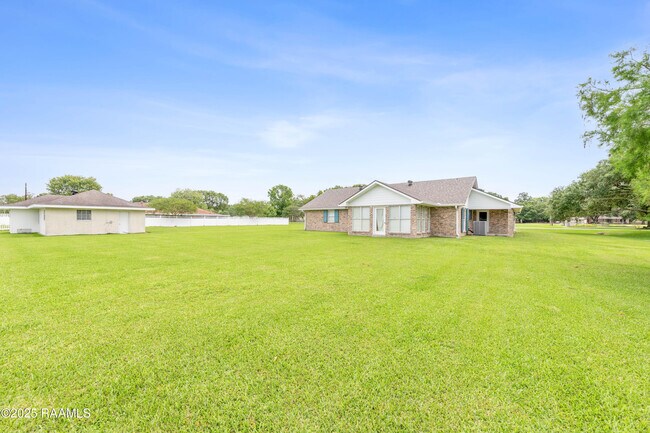 Building Photo - 2508 Ferris Rd