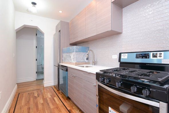 Foto del edificio - 692 Macon St