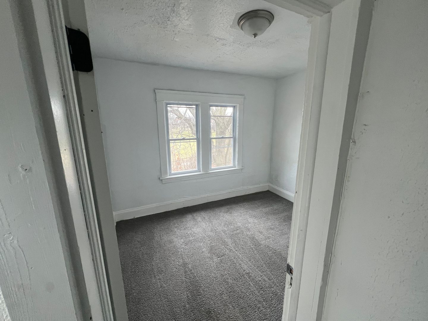 957 Parkway Rd Cleveland, OH 44108 – photo 2