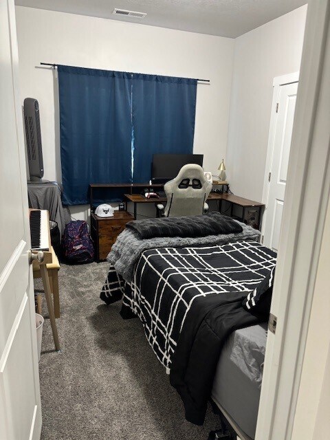 Foto del edificio - 180 W 1575 N