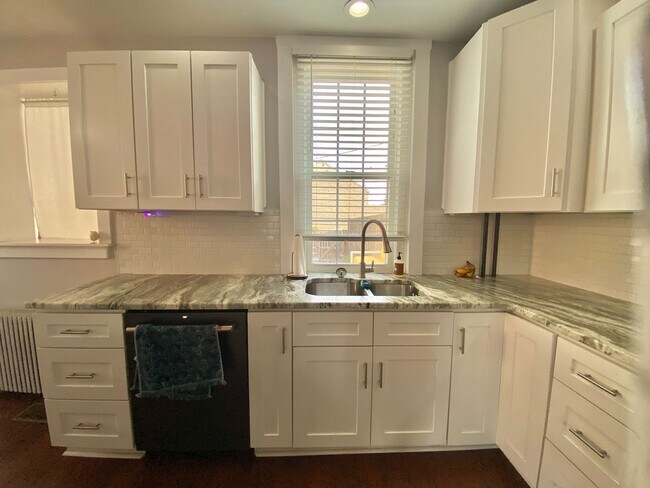 Foto del edificio - Amazing 3 BR 1.5 BA home in Lancaster City