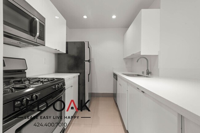 Foto del edificio - Captivating One Bedroom Featuring a Privat...