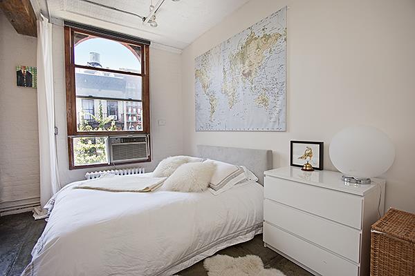 Building Photo - 262 Mott St