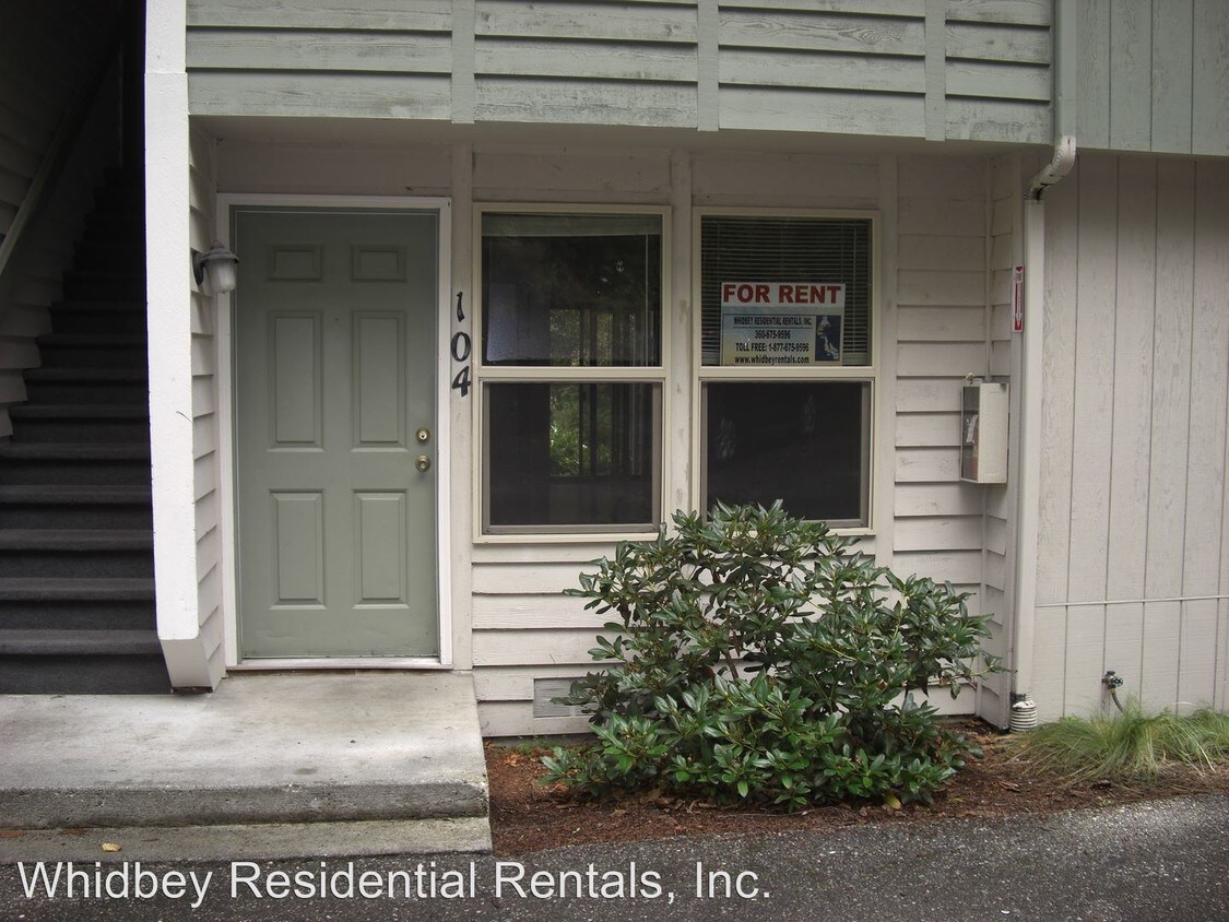 Primary Photo - 1080 SW Harrier Cir