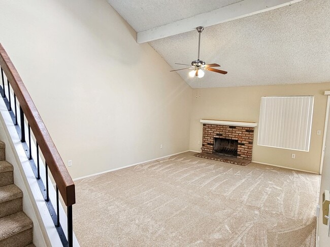 Building Photo - Chula Vista Twin Home