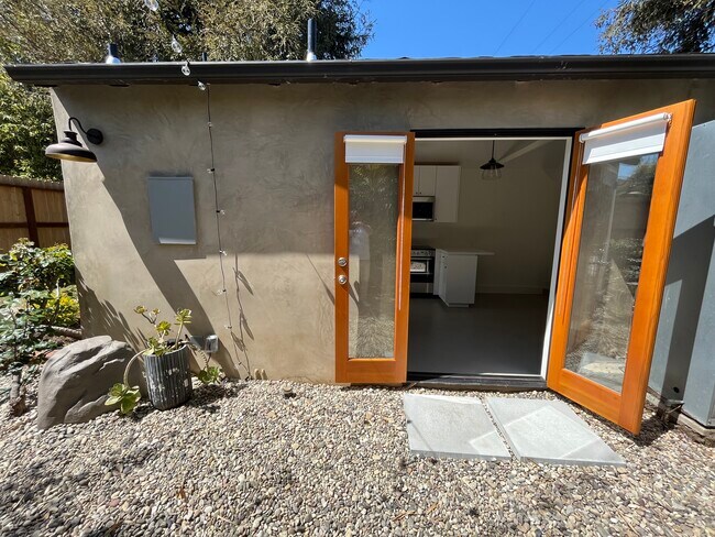 Side Patio - 2401 32nd St