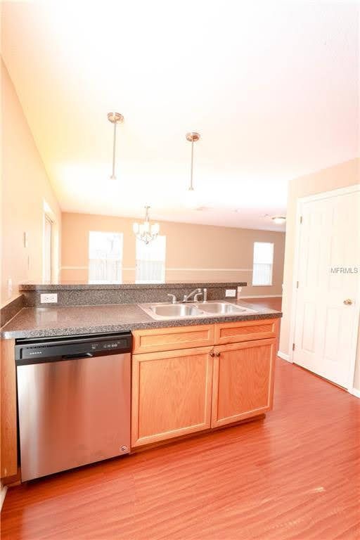 Foto del edificio - 835 McFall Ave