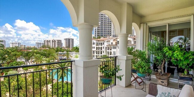 Foto del edificio - 3700 Island Blvd