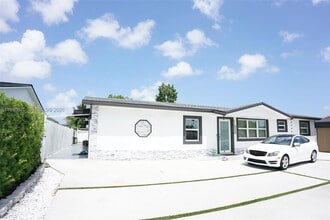 Building Photo - 20301 SW 118th Ave